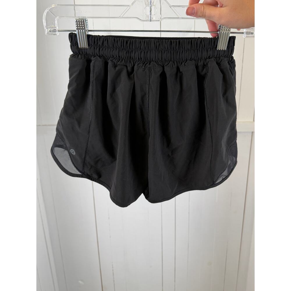 Lululemon Black Athletic Shorts Size 4 Women's Excellent - Picture 3 of 3